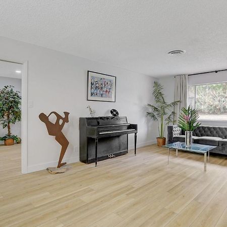 Resort Style 4 Bedroom House With Pool Minutes From Strip Las Vegas Exteriér fotografie